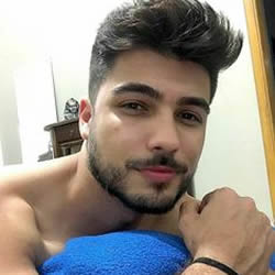 Arab gay chico